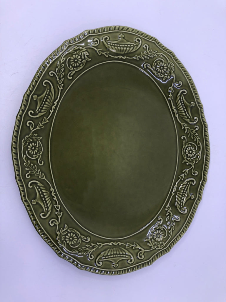 VTG OVAL SERVING PLATTER POTTERY GREEN REGENCY IRONSTONE.