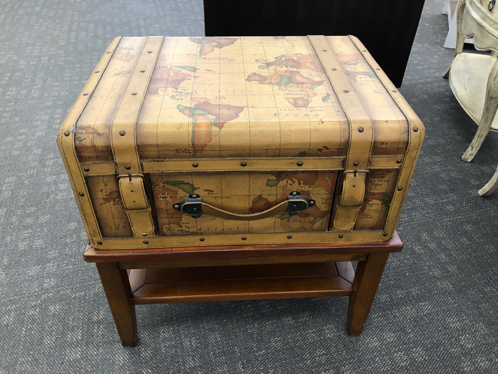 MAP FAUX LEATHER DESIGN SIDE TABLE CHEST SHAPE W/ DRAWER.