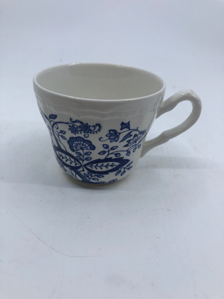 8PC BLUE HERITAGE ONION PATTERN TEA SET- 4 CUPS, 4 SAUCERS.