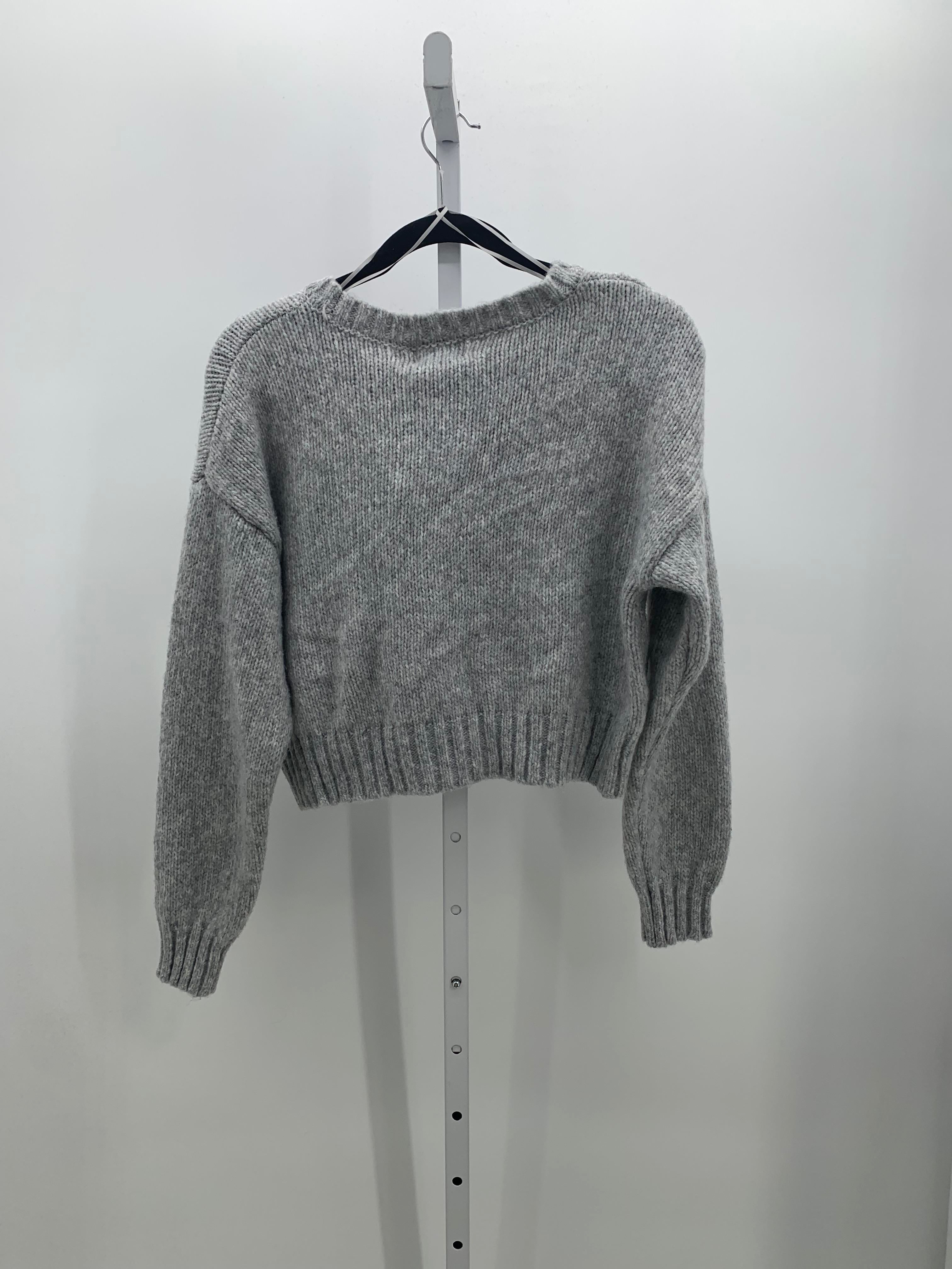 Size Small Juniors Long Sleeve Sweater