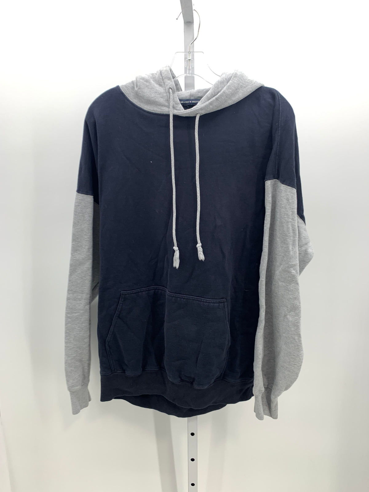 GREY HOODED KNIT.
