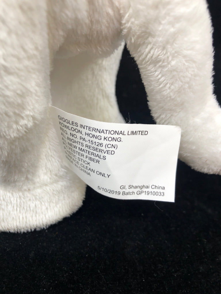WHITE DANCING PLUSH CAT SINGING- CAN'T TOUCH THIS.