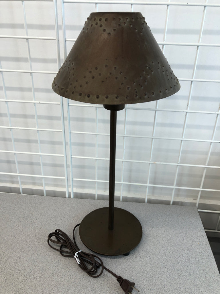 PRIMITIVE HAMMERED METAL LAMP.