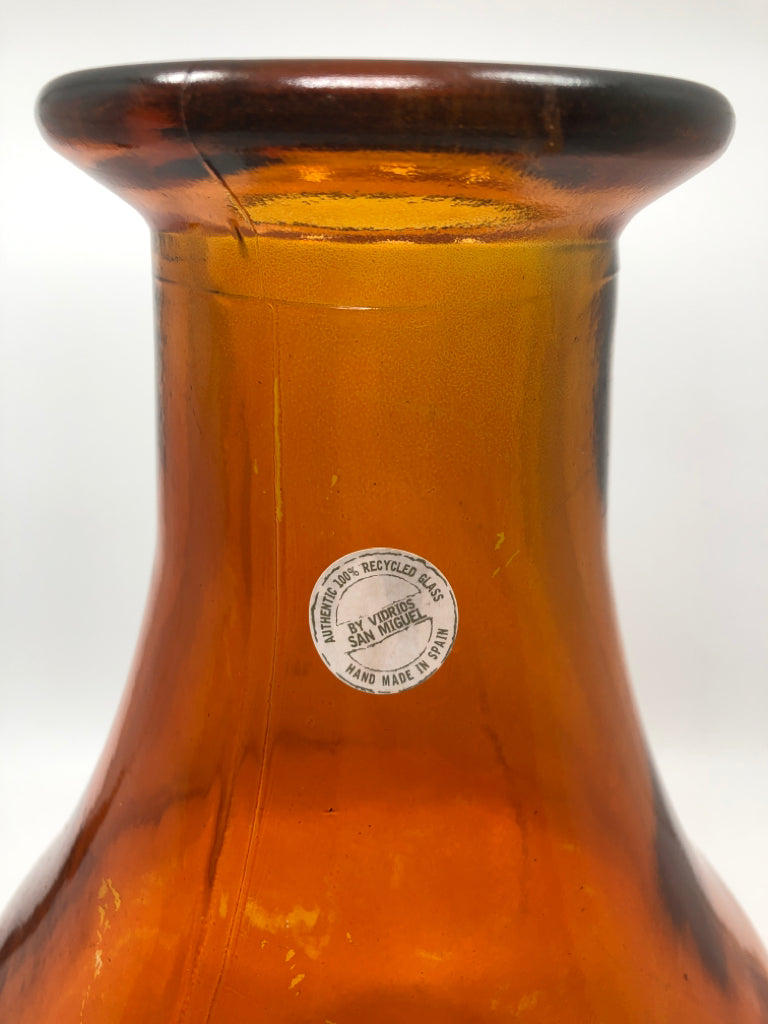 RECYCLED ORANGE GLASS VASE MADE IN SPAIN.