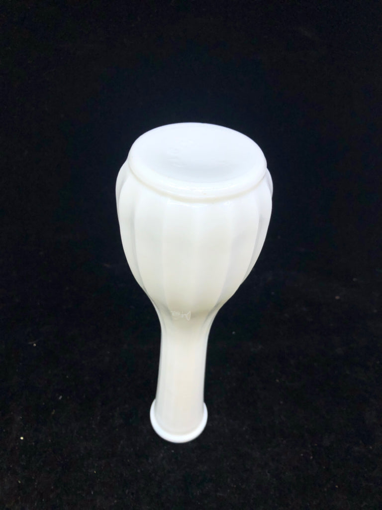 VTG MILK GLASS BUD VASE W SLIGHT RIB.