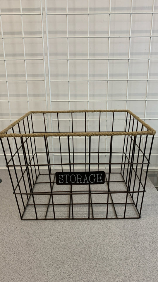 BROWN METAL STORAGE BASKET W/TWINE WRAPPED EDGE.