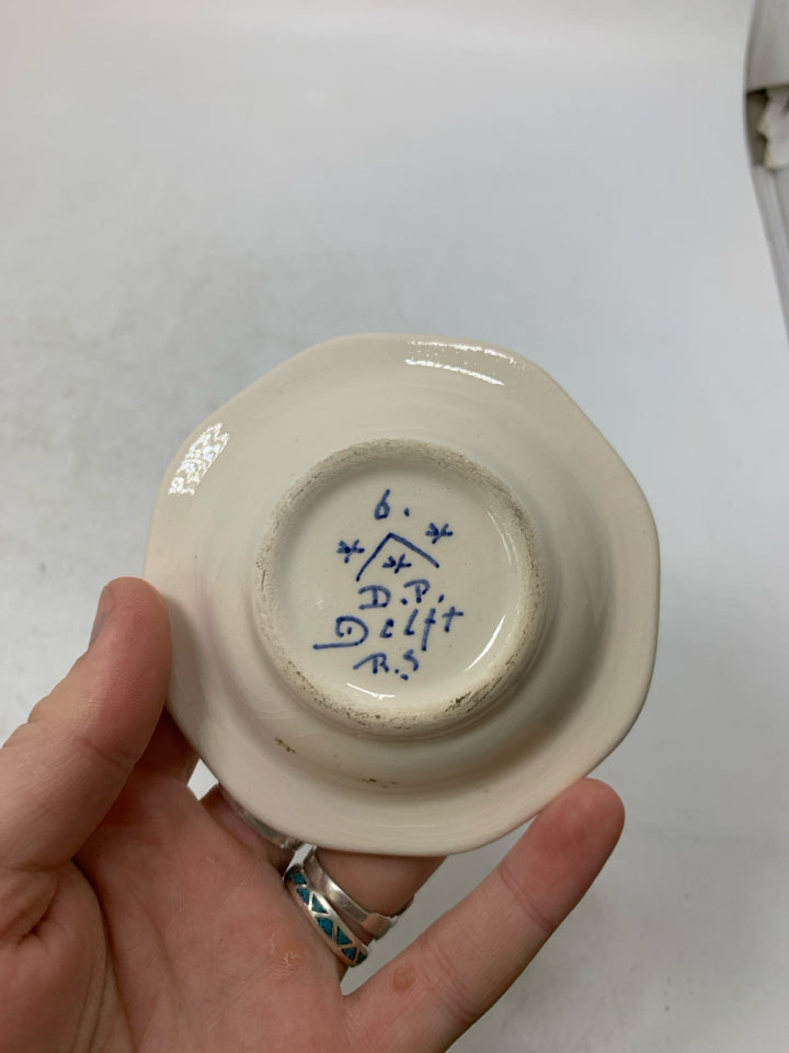 BLUE WINDMILL MINI ASHTRAY.
