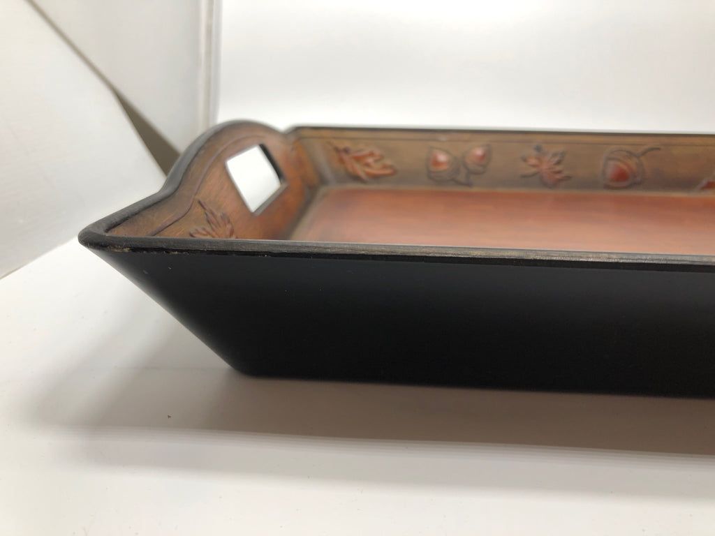 ACORN/LEAF EMBOSSED TRAY.