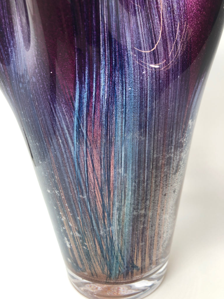 PURPLE BLOWN GLASS WAVY VASE W/GLITTER INSIDE.