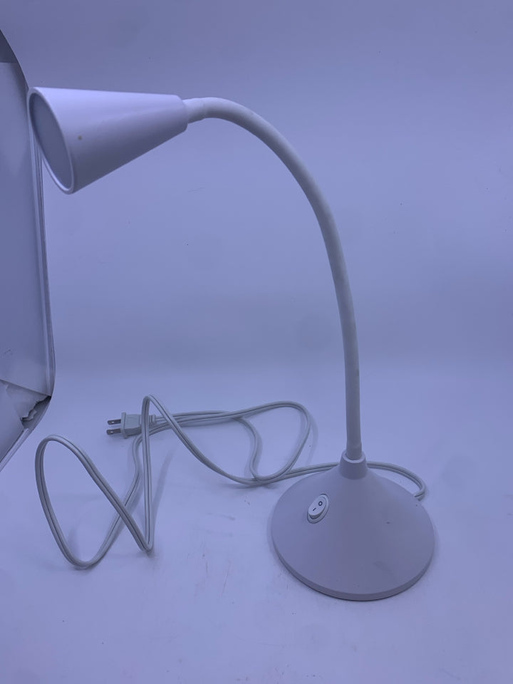 WHITE ADJUSTABLE LED DESK LAMP.