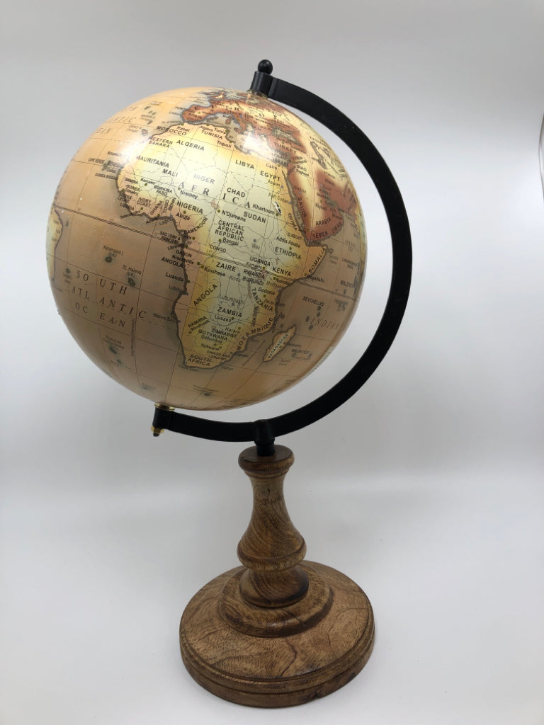 GLOBE DESK DECOR ON WOOD BASE.