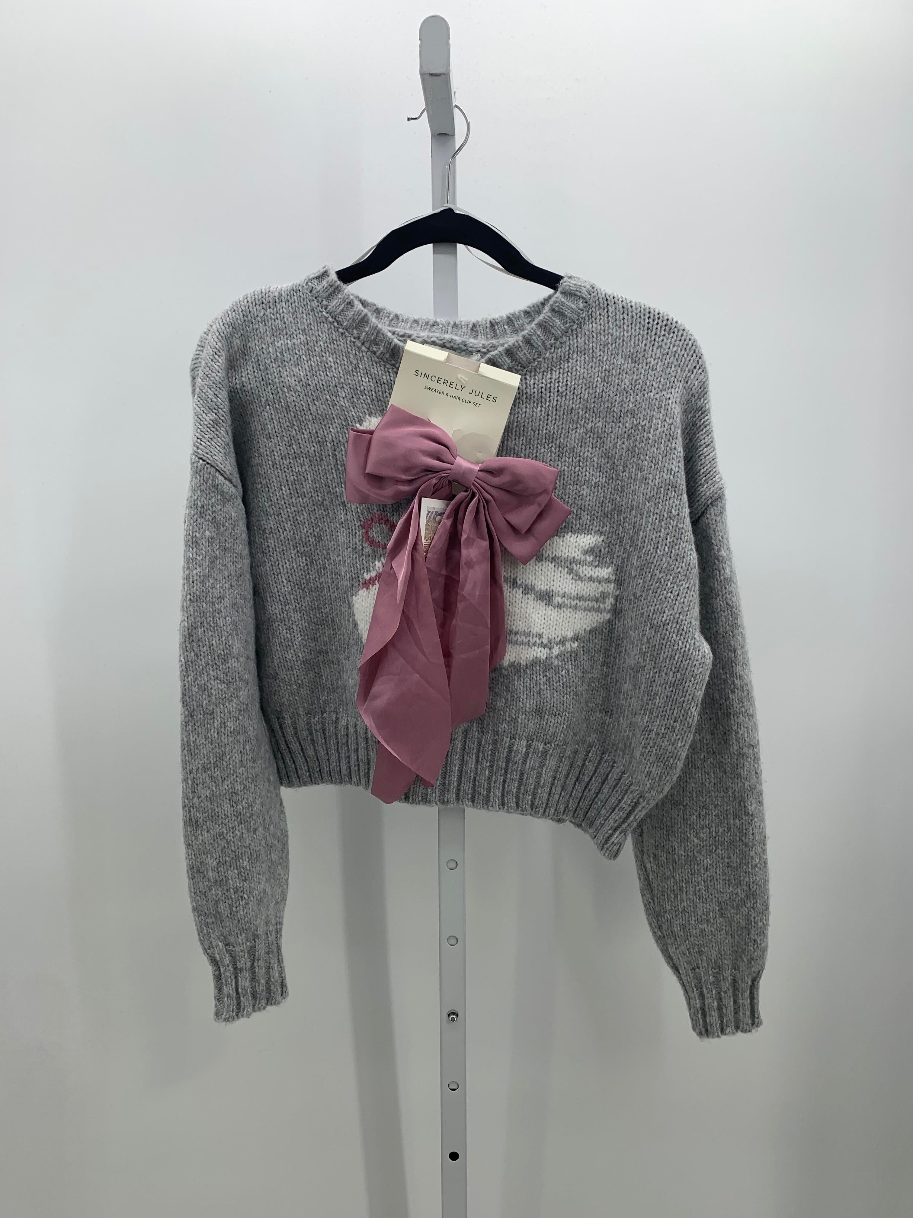 Size Small Juniors Long Sleeve Sweater