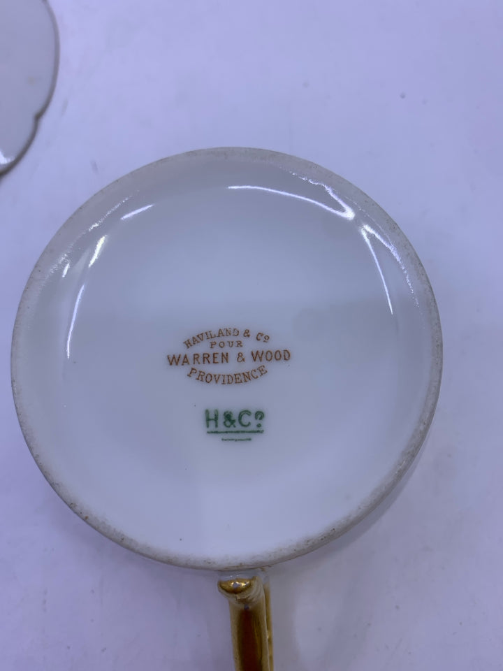 VTG WHITE W/ GOLD DETAILS TEACUP/SAUCER.