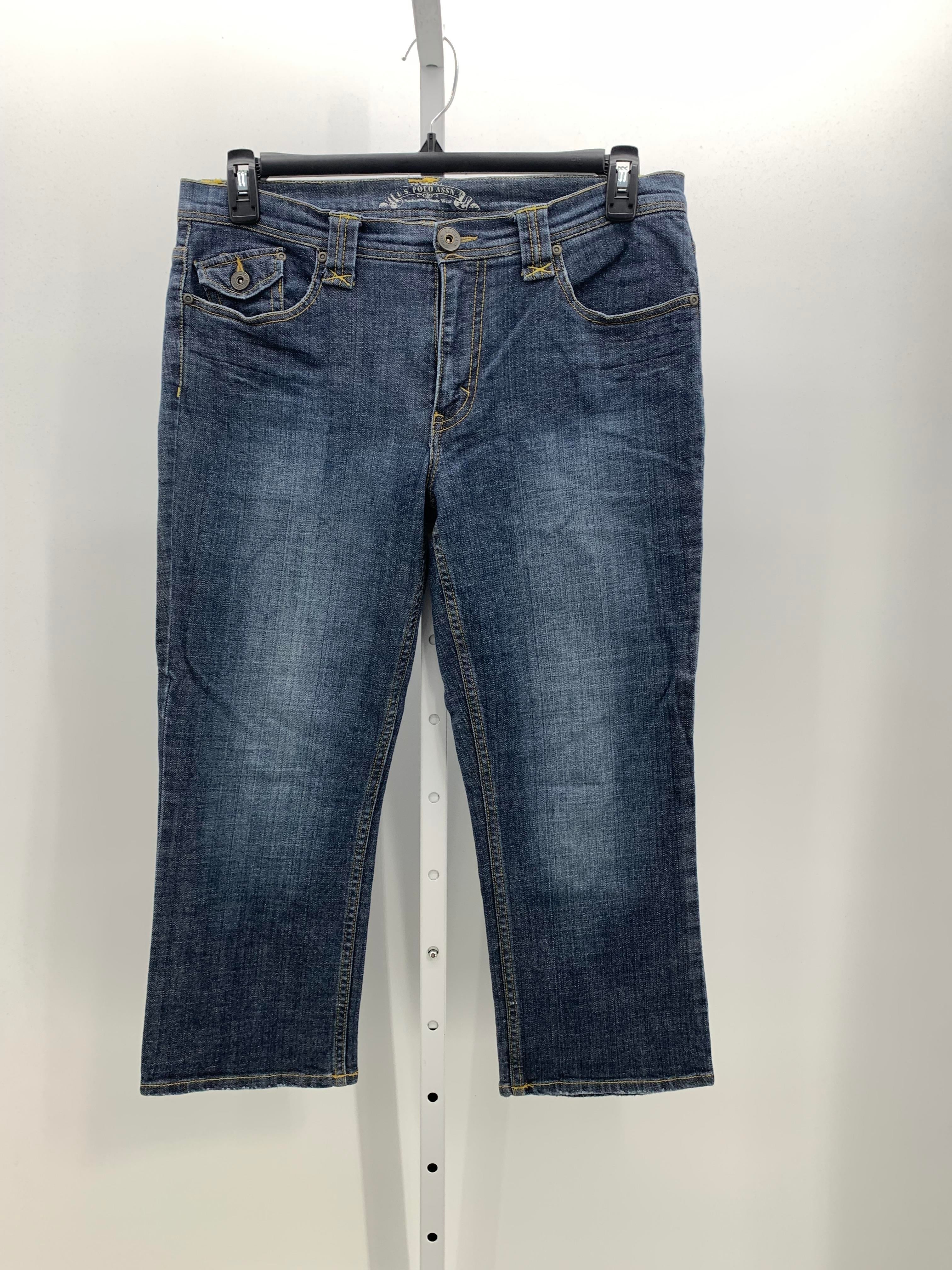 U.S. Polo Size 12 Misses Capri Pants
