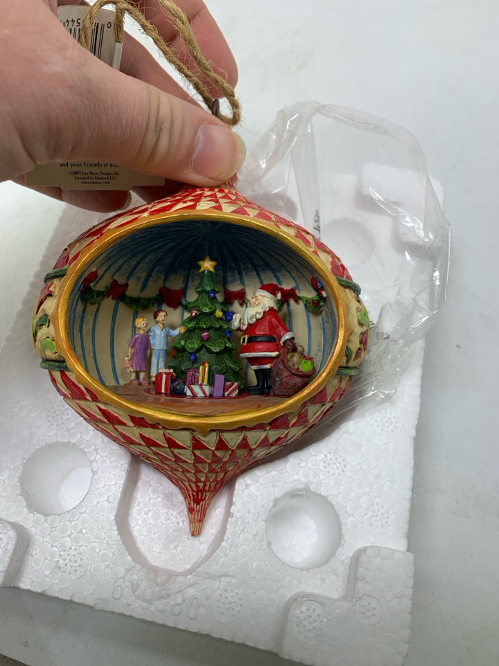 NIB JIM SHORE SANTA TREE RED/GOLD ORNAMENT.