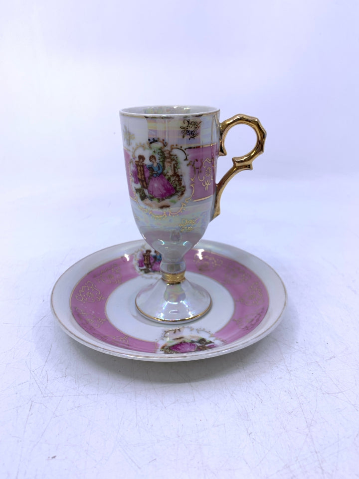 VICTORIAN COUPLE DECOR CUP/SAUCER