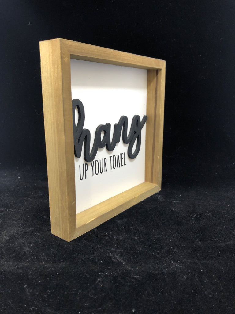 "HANG" SMALL WOODEN SQUARE SIGNS.