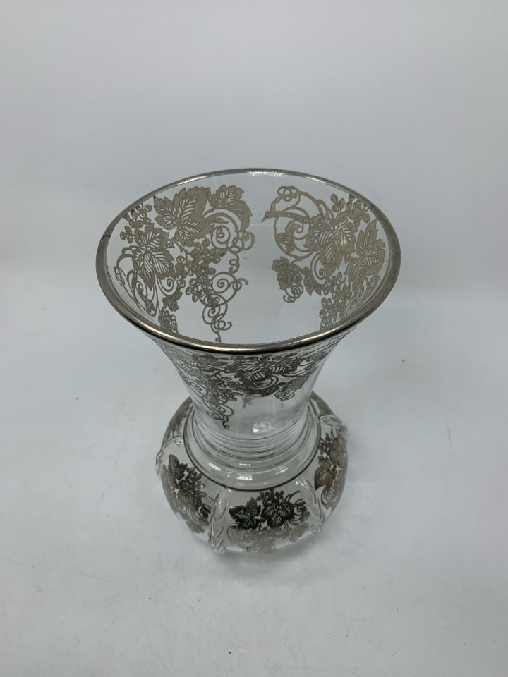 VTG LARGE FLARRED TOP W/ SILVER GRAPE LEAVES/VINES DETAILS.