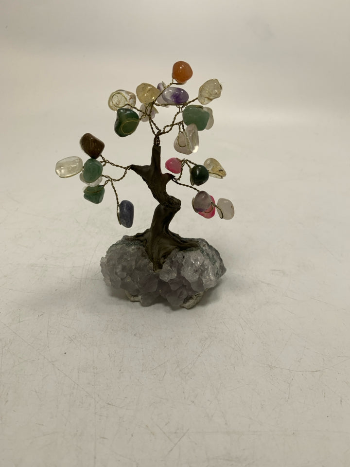 CRYSTAL BASE SMALL WIRE TREE W/ COLORFUL ROCK LEAVES.