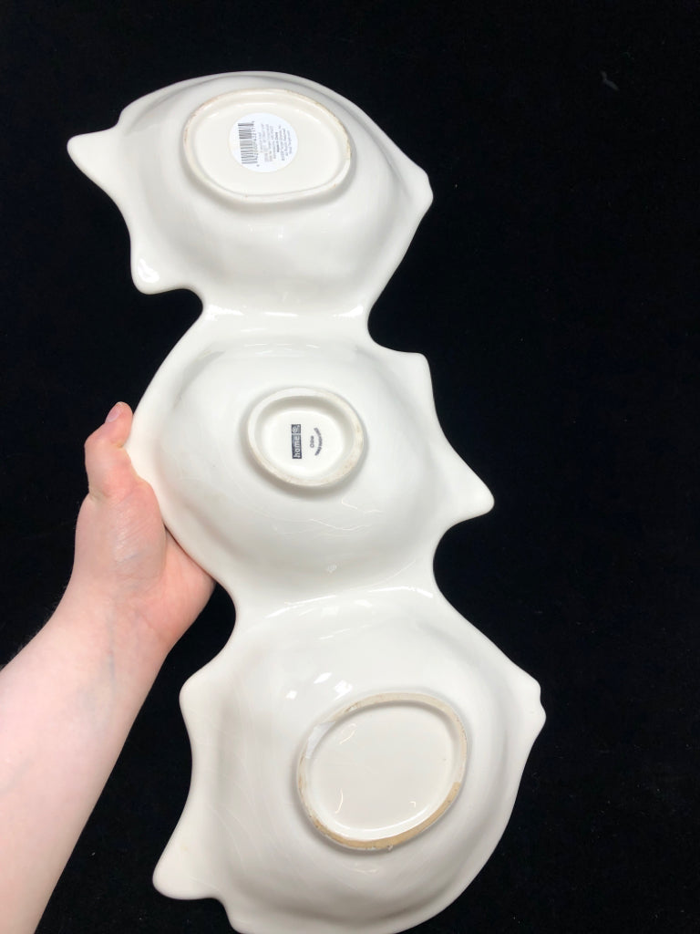 3-SECTIONED BLUE FISH SERVING TRAY.