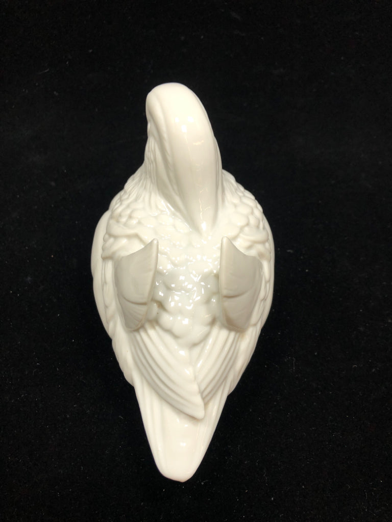 VTG WHITE PORCELAIN MANDARIN DUCK FIGURINE.
