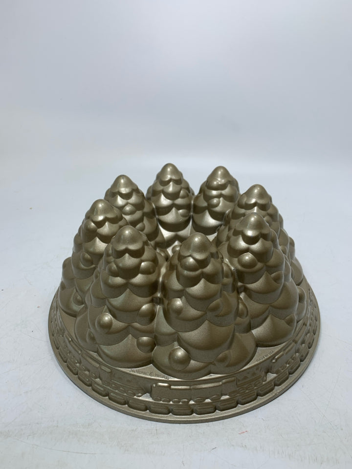 NORDIC WARE HOLIDAY BUNDT CAKE MOLD.