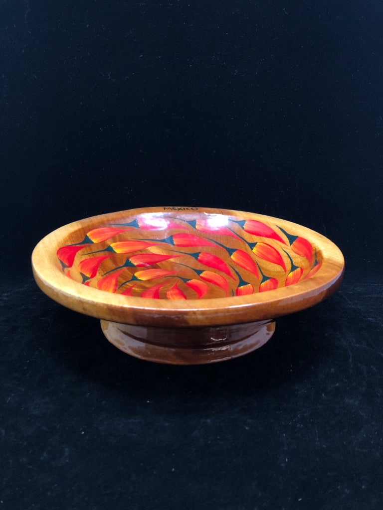 GLOSSY WOOD 'MEXICO' BOWL W/CHILI DESIGN.