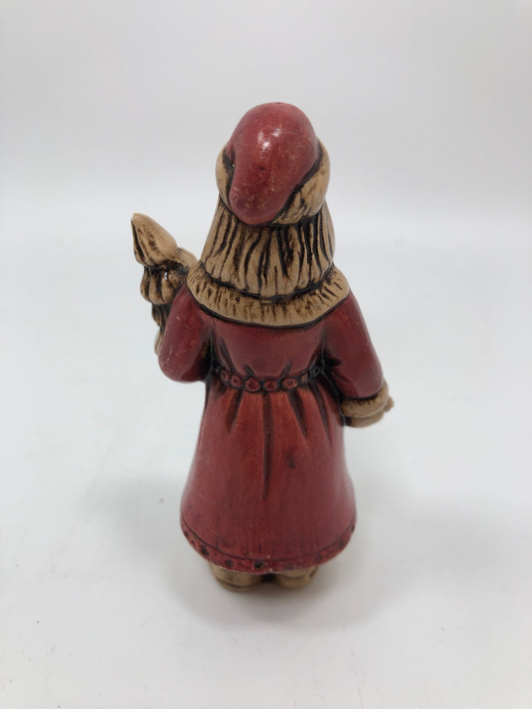 VTG CERAMIC SANTA FIGURINE.