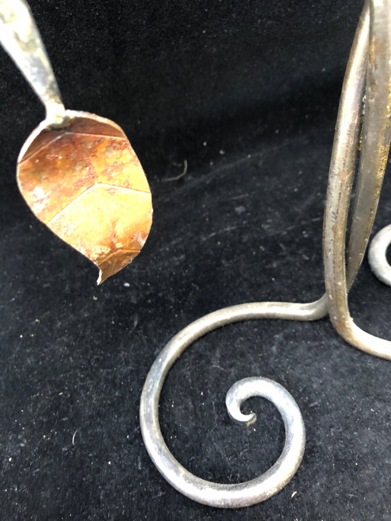 BROWN IRON LEAF 2 TIER CANDLE HOLDER.