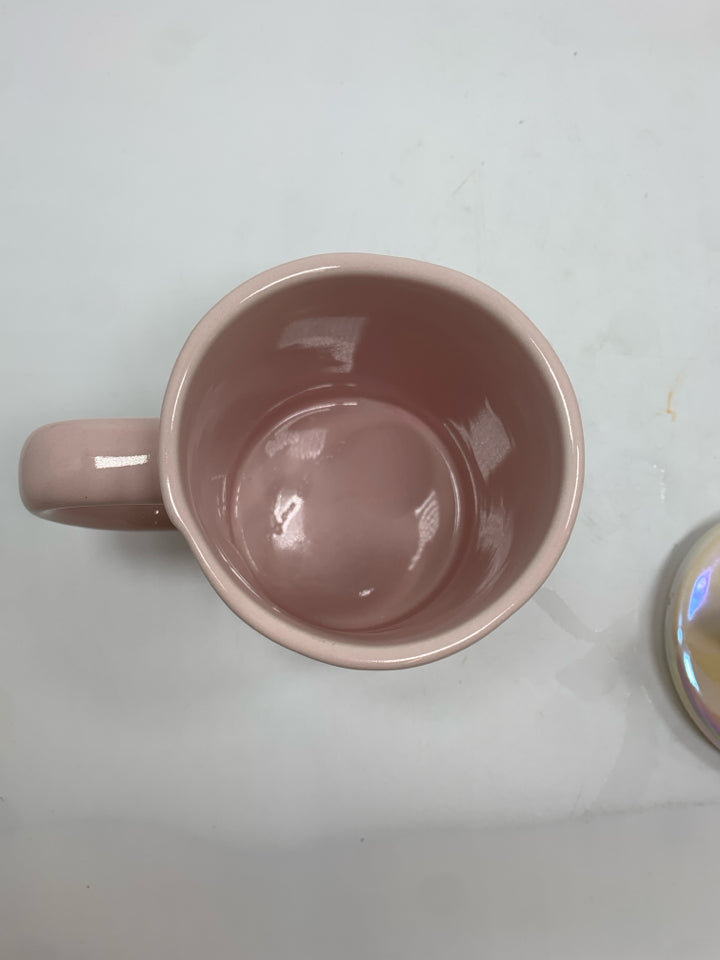 RAE DUNN PINK ARIEL MUG W/SEASHELL LID.