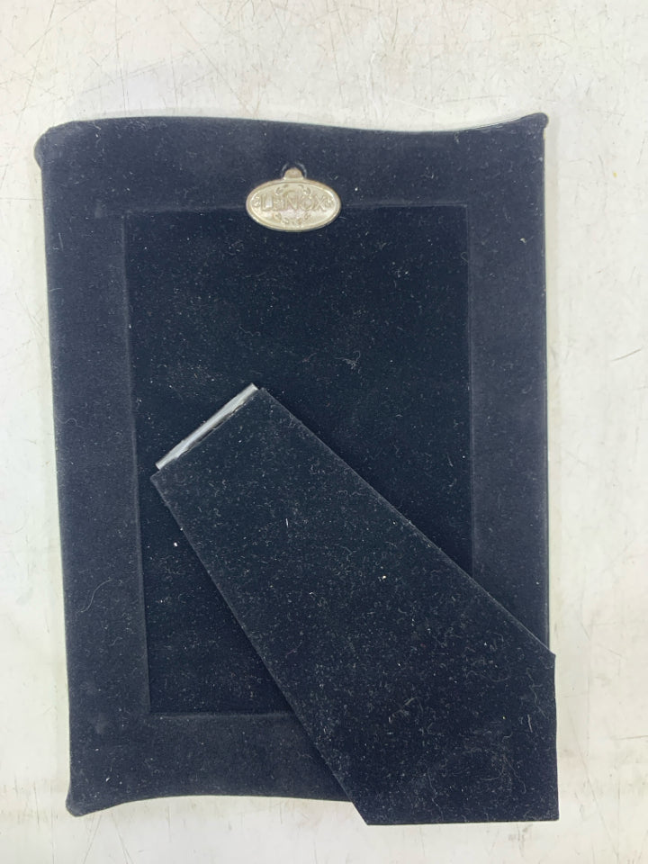 NIB FOREVERMORE FRAMES.