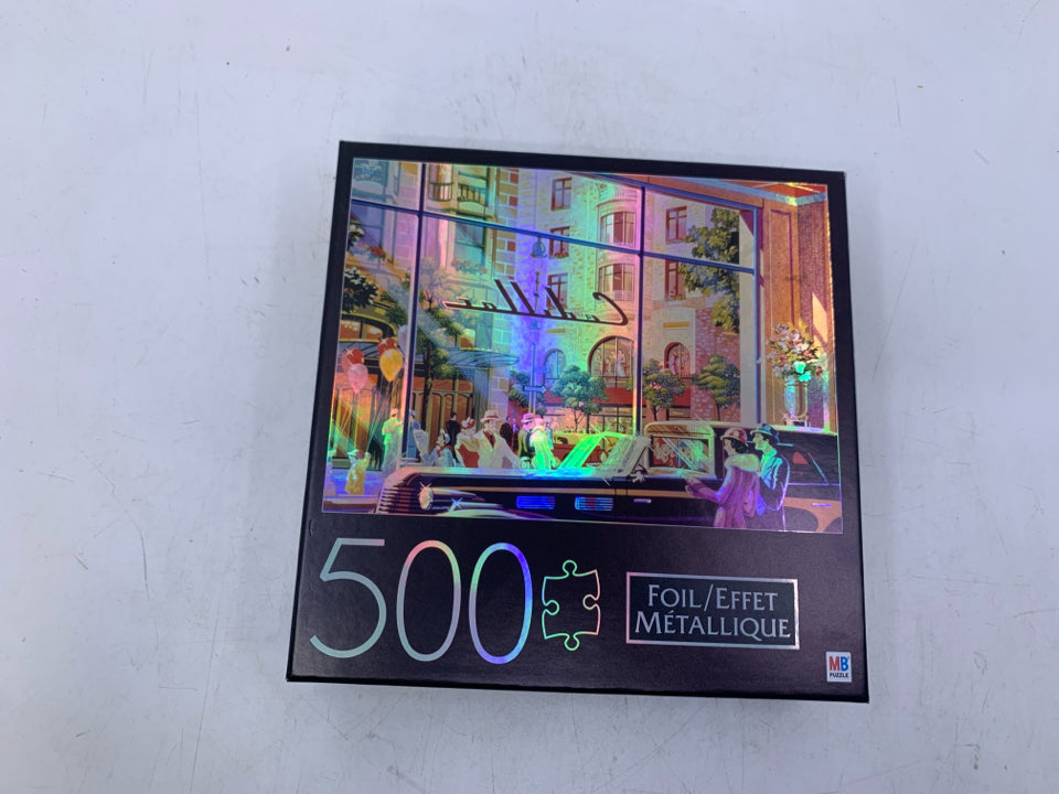 NIB IRIDESCENT PEOPLE LOOKING AT CAR.