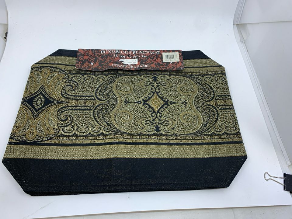 4 NIP PLACEMATS.