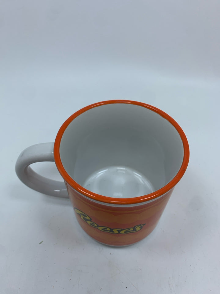REESE'S MUG.