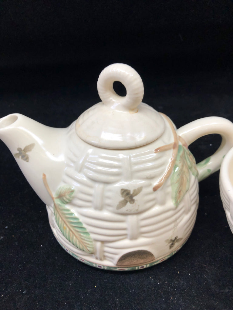 TEA FOR ONE -POT + CUP BEE HIVE BASKET WEAVE.