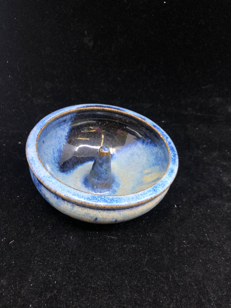 BLACK + BLUE POTTERY APPLE BAKER.