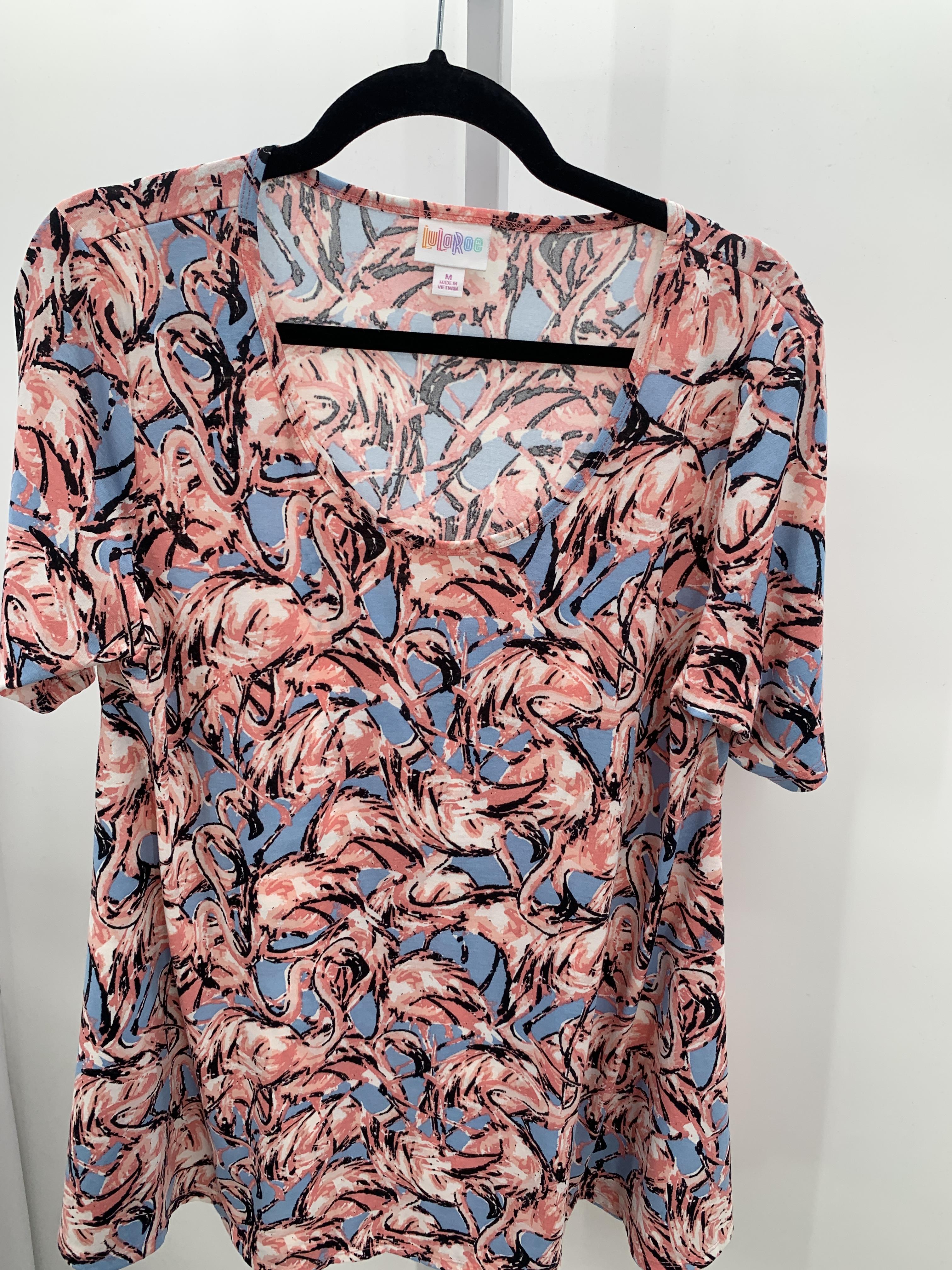 Lularoe Size Medium Misses Short Sleeve Shirt
