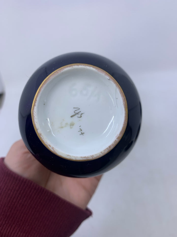 COBALT BLUE W/ GOLD ROSES BUD VASE LONG NECK.