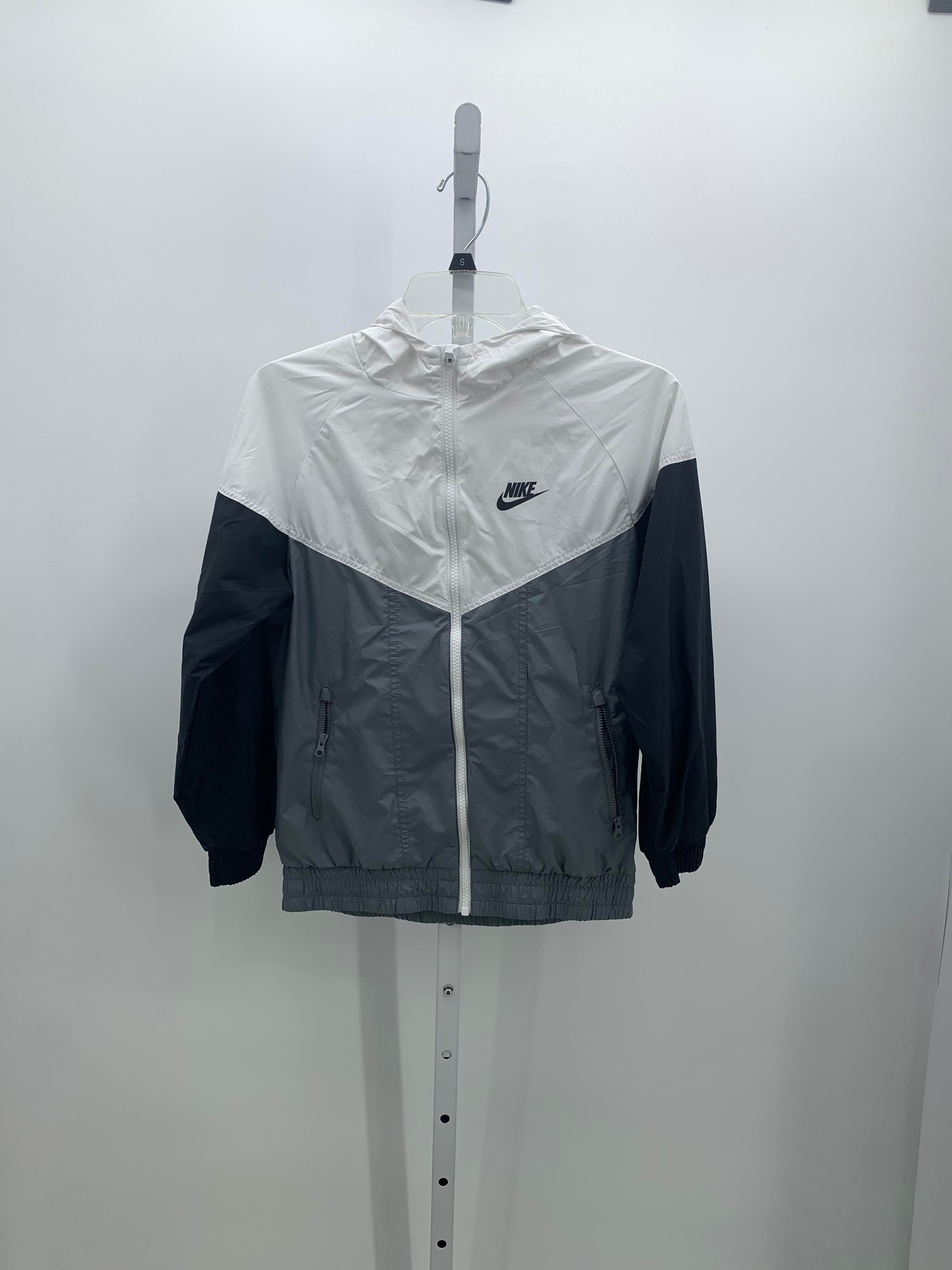 HOODED WINDBREAKER
