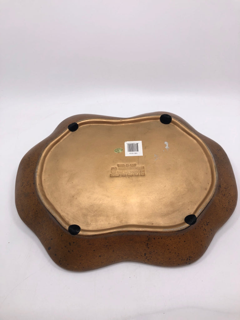 BIRD PAINTED GOLD CERAMIC TRAY W/HANDLES.