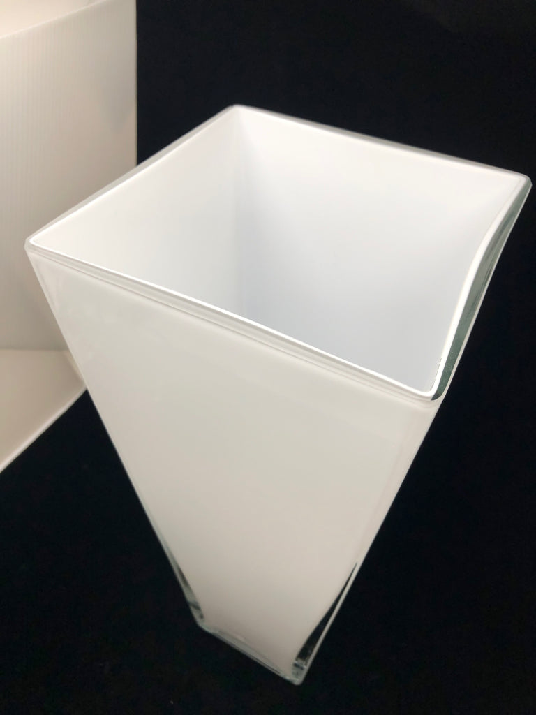 WHITE GLASS GEOMETRIC VASE.