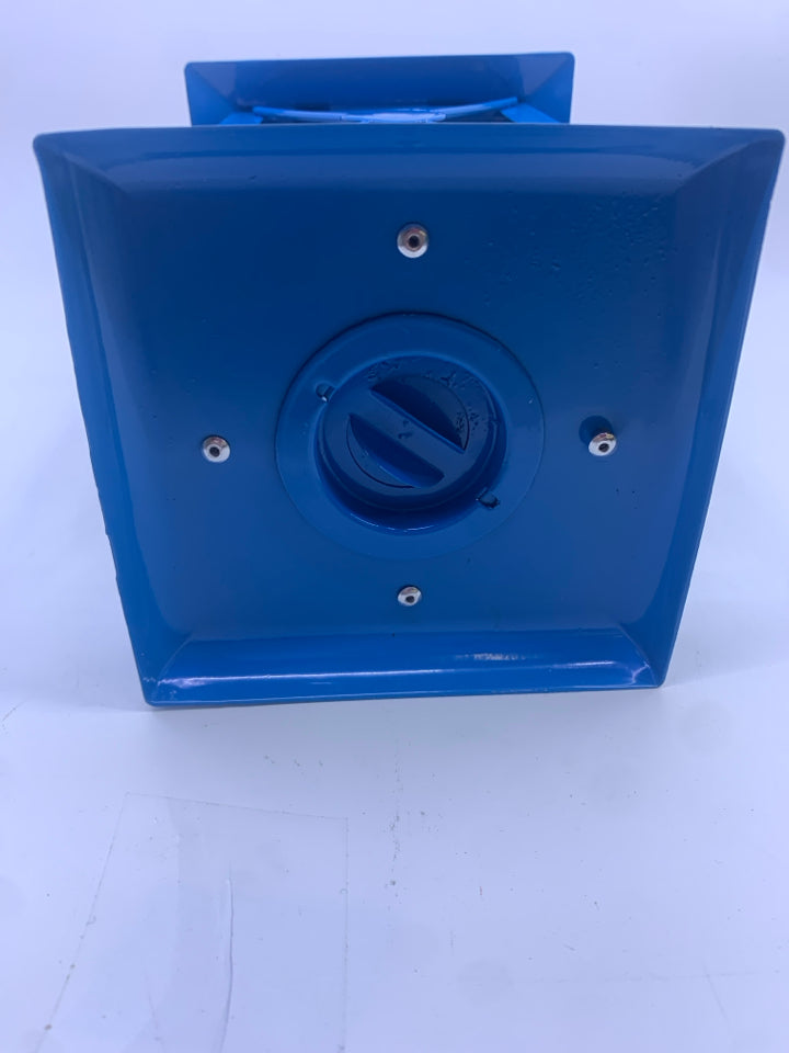 BLUE METAL TEA LIGHT LANTERN.