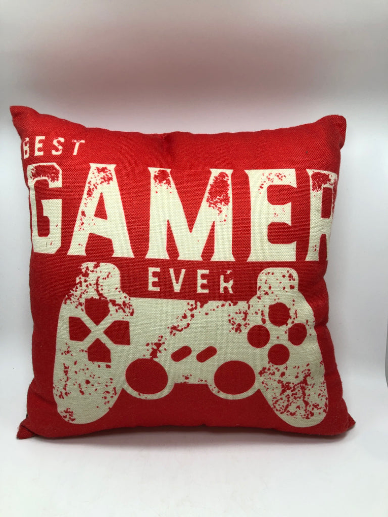 RED GAMER PILLOW.