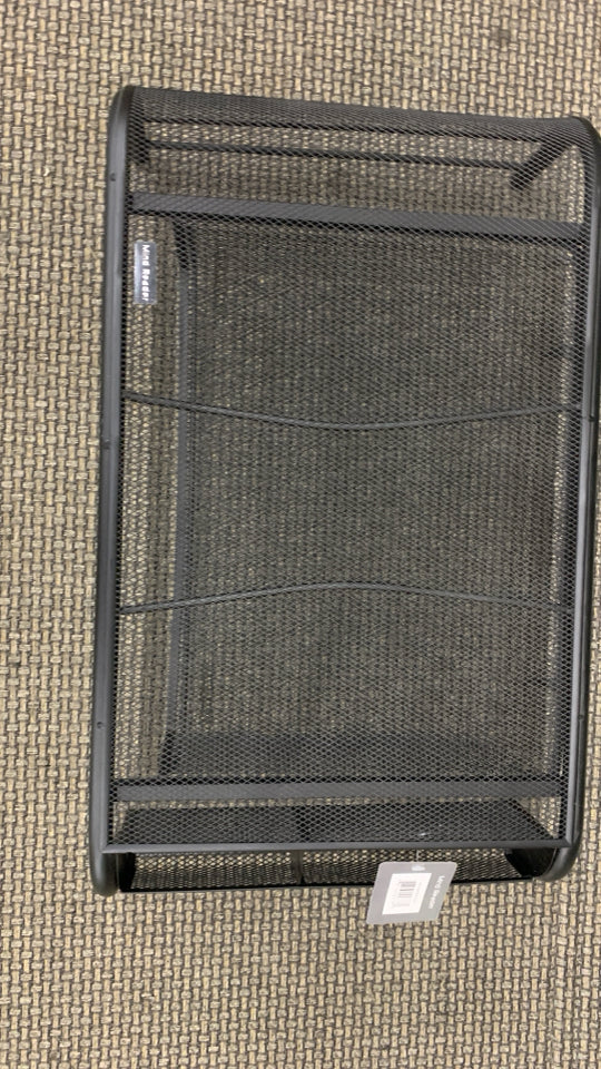 NWT BLACK METAL MIND READER COMPUTER RISER.