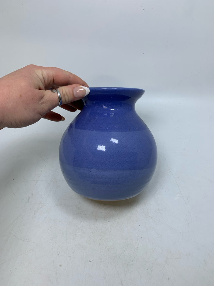 LIGHT BLUE POTTERY VASE.