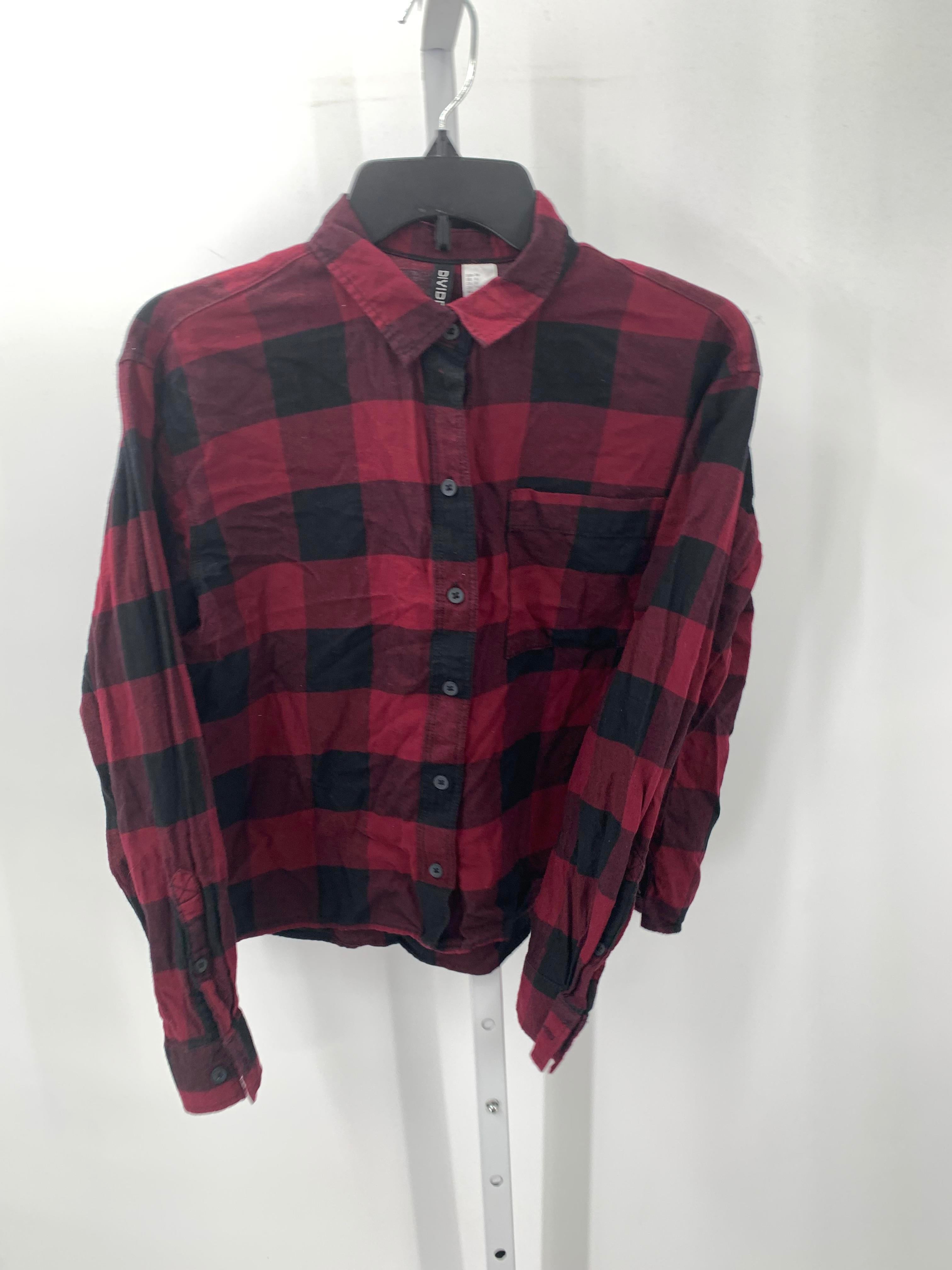 Divided Size 6 Juniors Long Sleeve Shirt