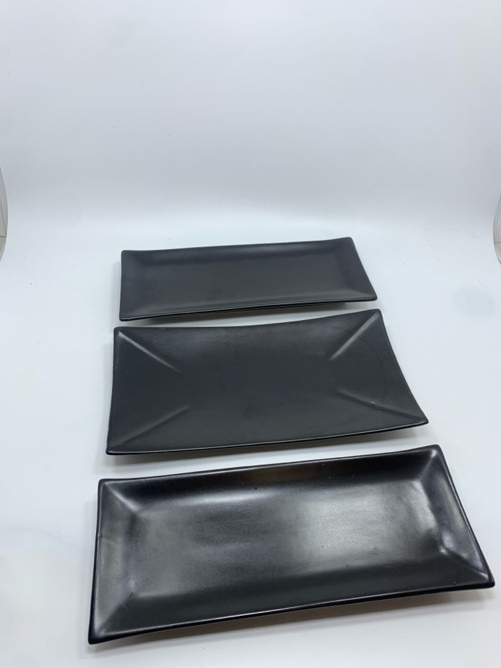 3PC MATTE BLACK CERAMIC SERVING PLATTERS.