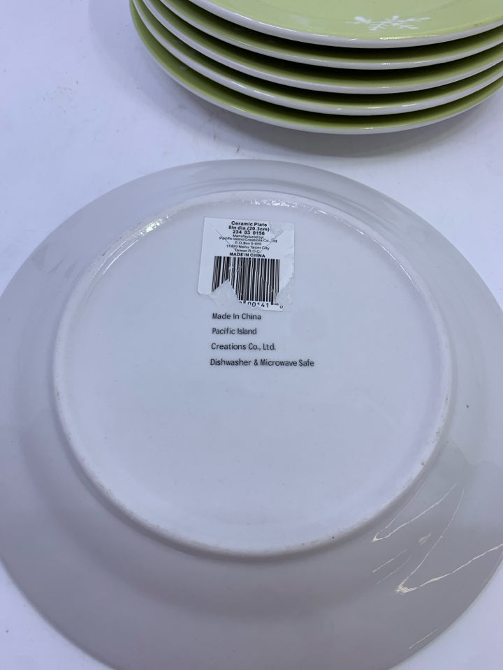 6 LIGHT GREEN SNOWFLAKE DESSERT PLATES.