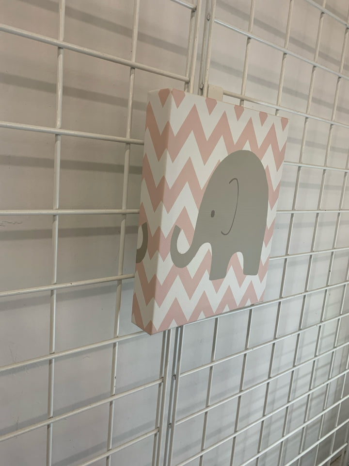 ELEPHANT W/ PINK BG CANVAS PRINT.