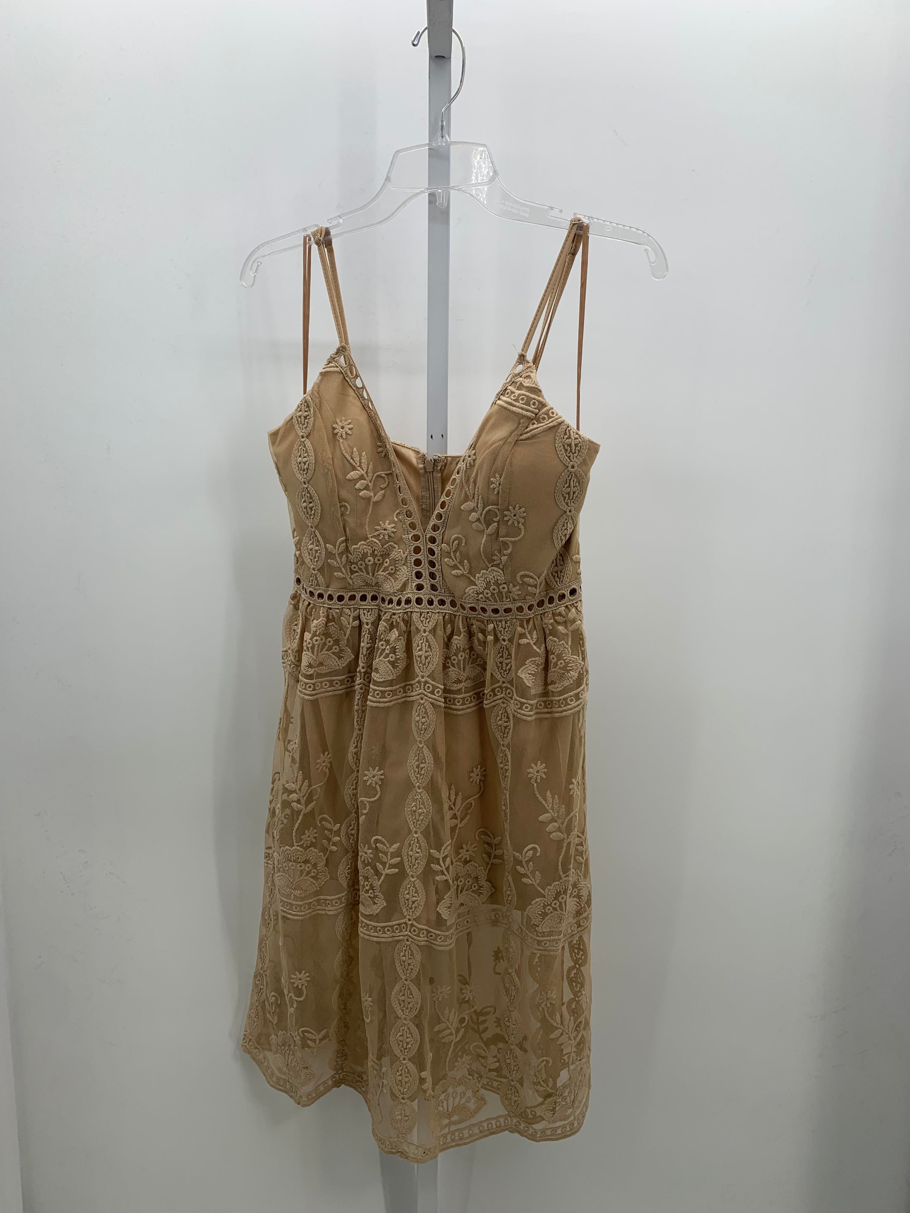 Love Tree Size Small Juniors Sleeveless Dress